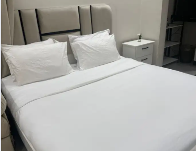 للبيع اثاث استديو