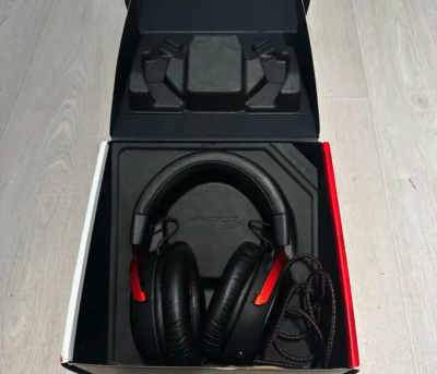 للبيع سماعة هايبر إكس كلاود 3 جديدة (HyperX Cloud III)