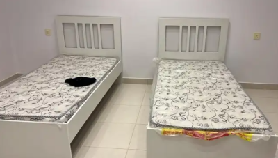 2 سرير مقاس نفر لون ابيض. بدون مراتب