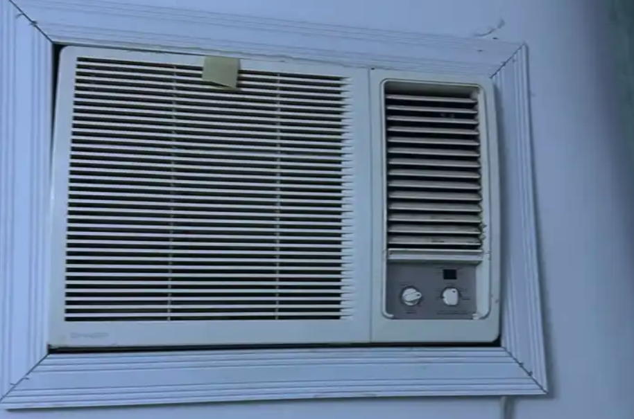 مكيفات شباك اثنين 24واثنين 18