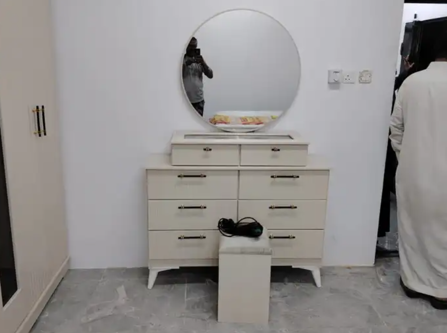 غرف النوم الجديده الجاهزه