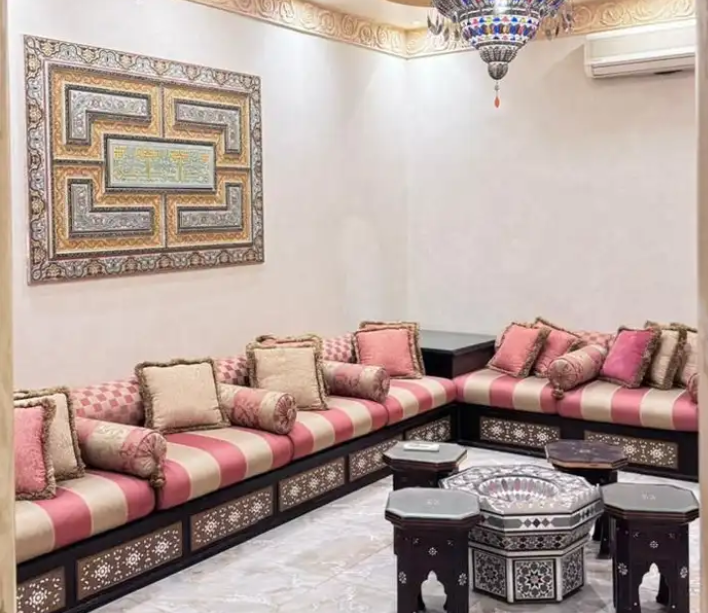 للإيجار دور ارضي مدخل خاص حي المروه