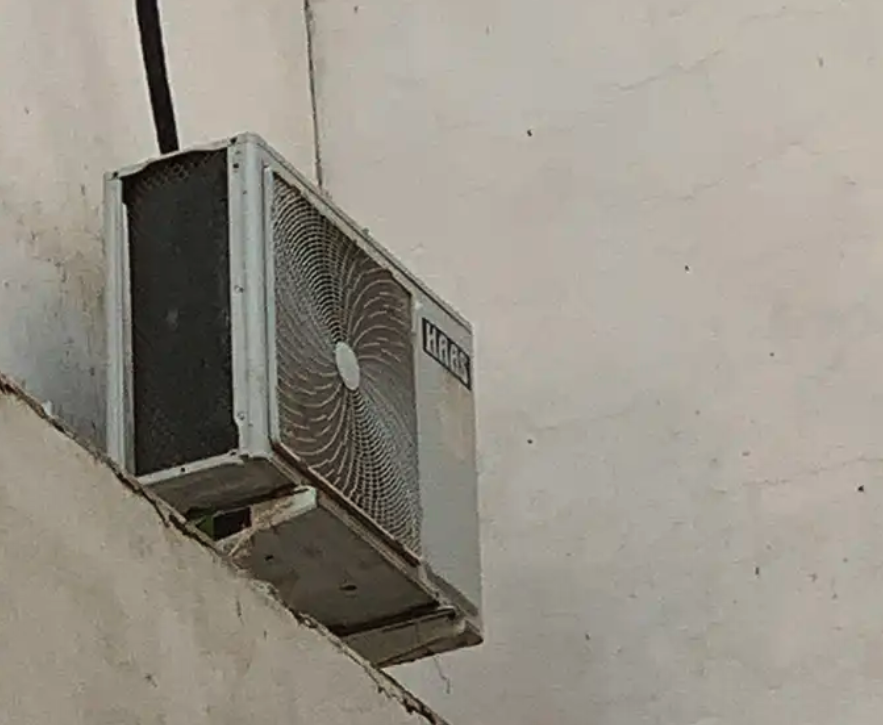 مكيف اسبليت ( هاس ) دولاب مطبخ للبيع