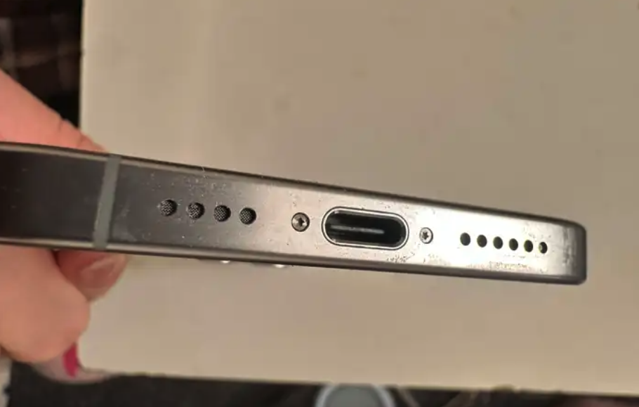 ايفون 16 برو ماكس