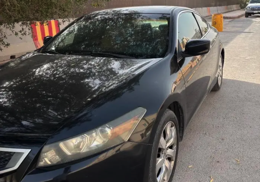 هوندا اكورد كوبيه فل كامل - موديل 2010