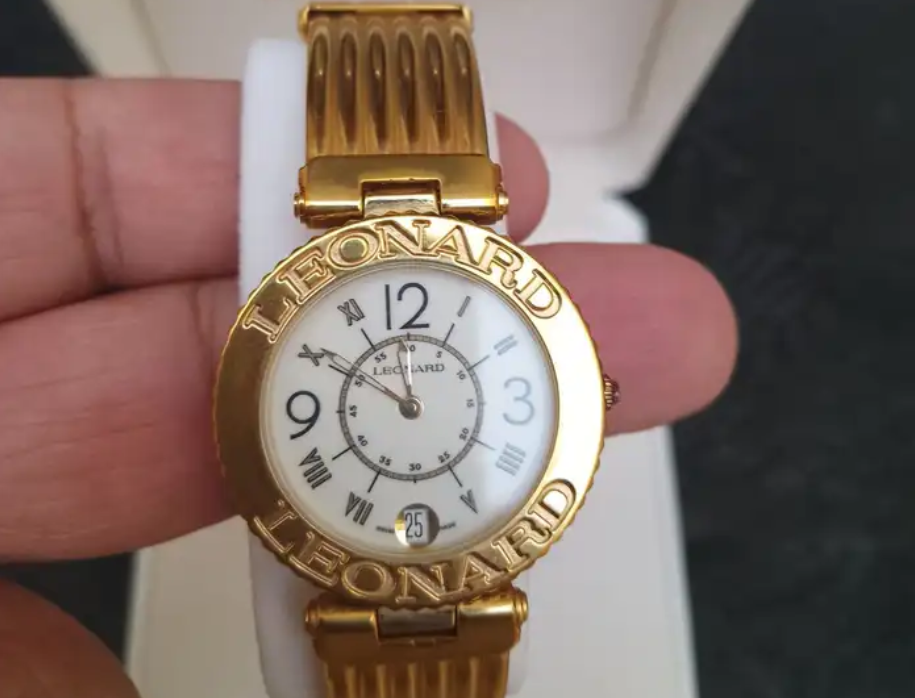 ساعة ليونارد رجالية (Leonard) سويسرية أصلية - مخزنة وكالة