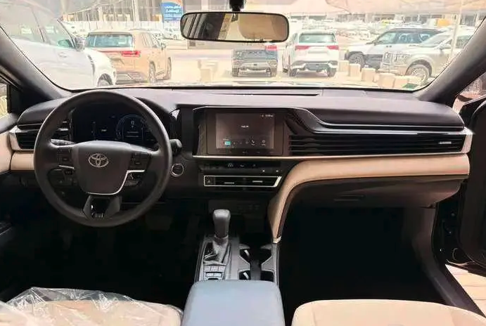 تويوتا كامرى E هايبرد خليجي 2026