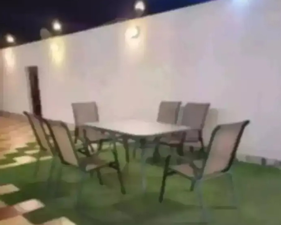 استراحه للايجار بالحرازات