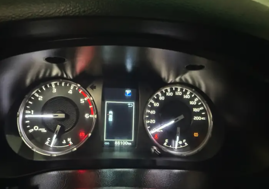 مزاد لمد 24 ساعه هايلكس دبل ديزل موديل 2024